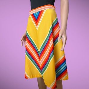 Vintage 70’s rainbow chevron explosion